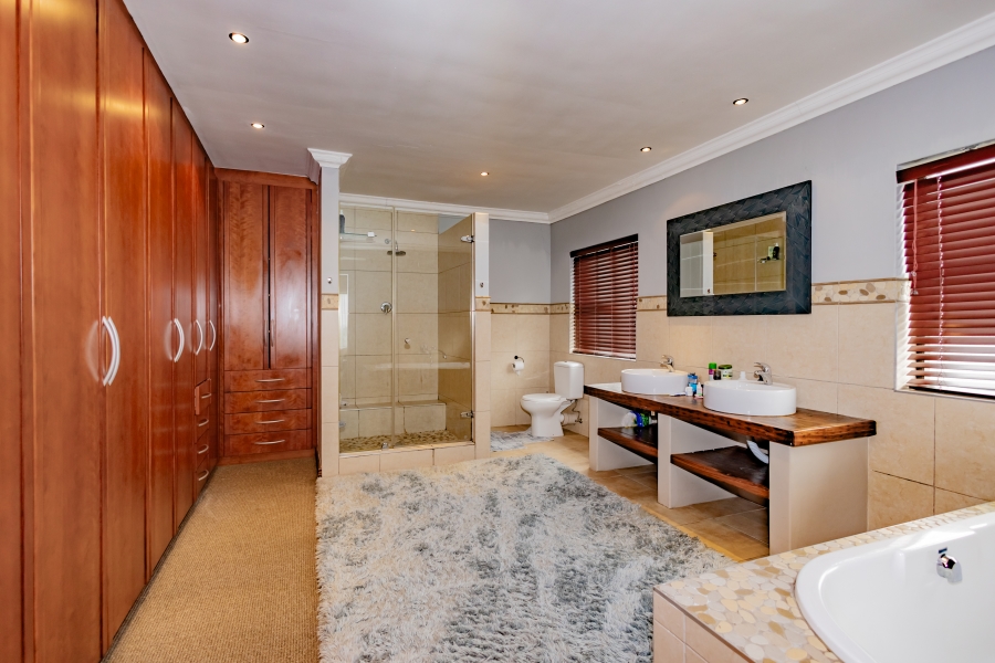 4 Bedroom Property for Sale in Haasendal Western Cape